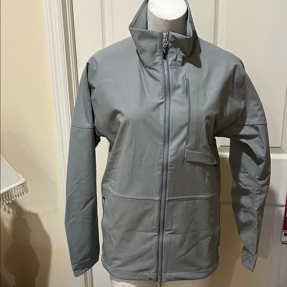 Cotopaxi Gray Women's Kinsa Soft shell Jacket. Size Small. NEW. Gray